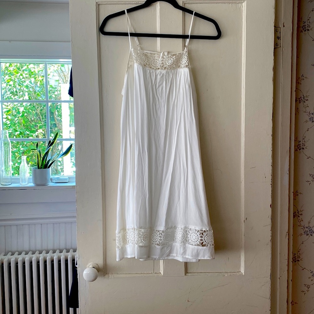 Lose lightweight summer dress or cover up. Size L